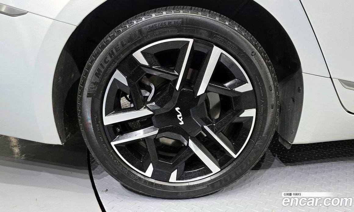 Kia K8 Hybrid Restyling фото 5