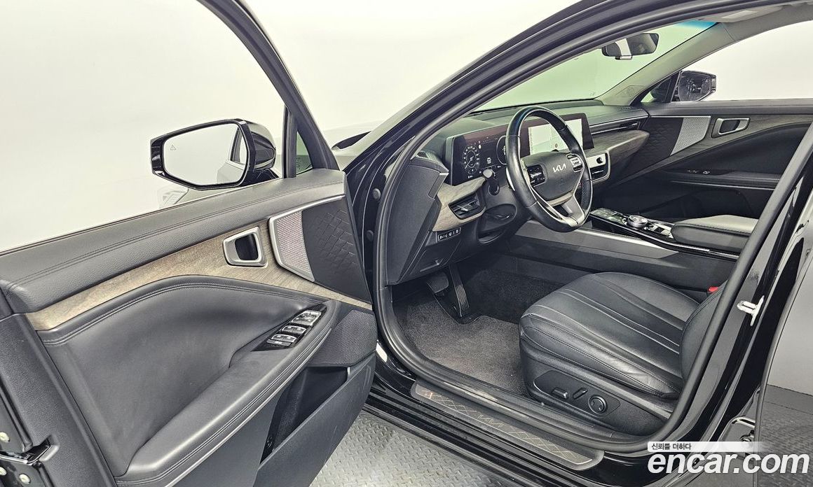 Kia K8 фото 10