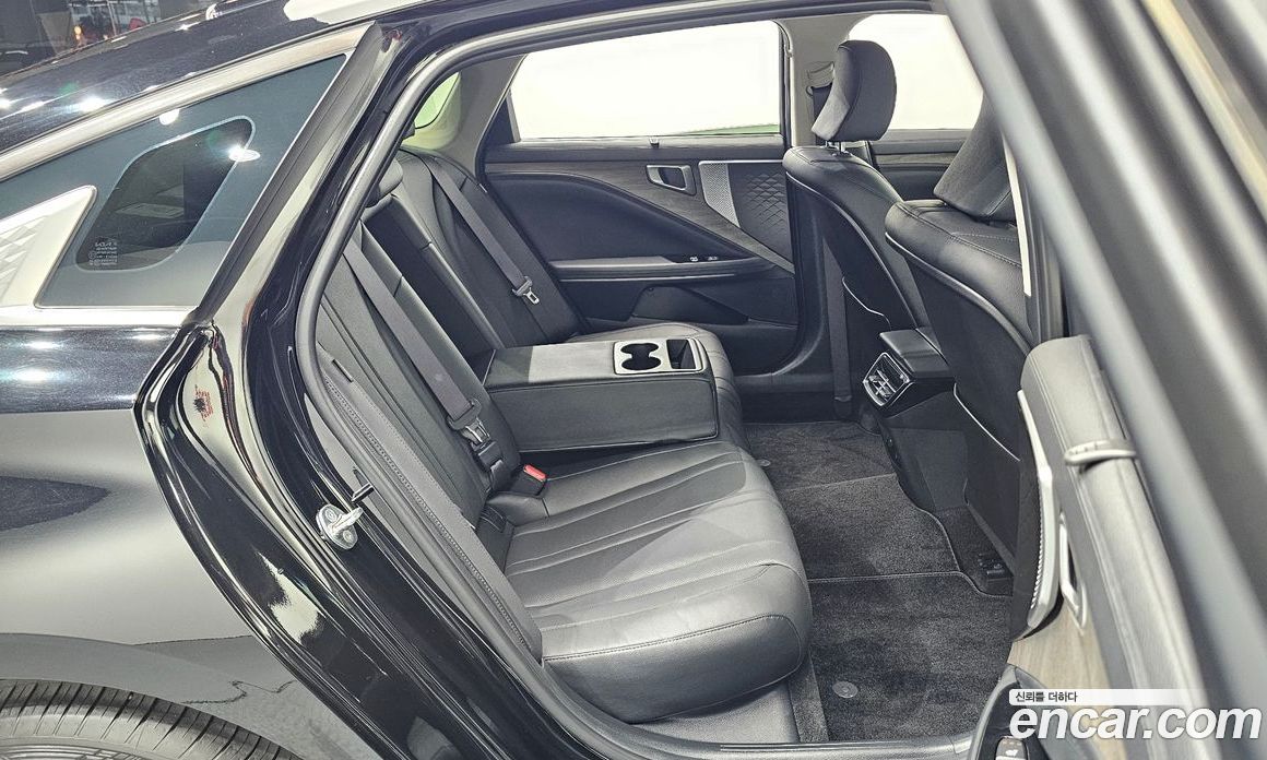 Kia K8 фото 17