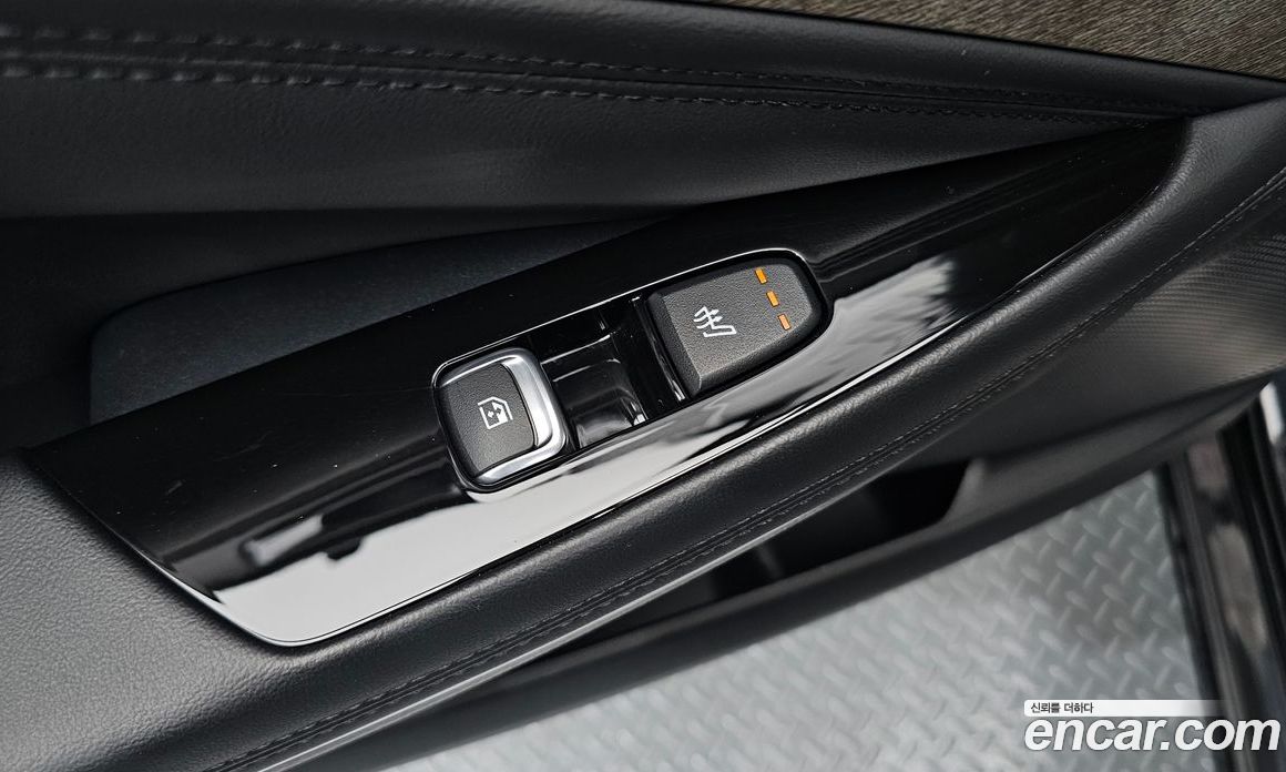 Kia K8 фото 18