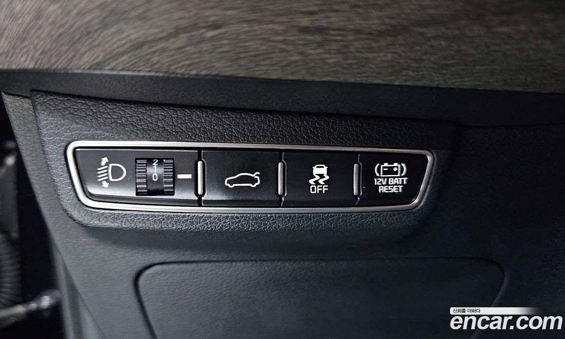 Kia K8 Hybrid фото 14