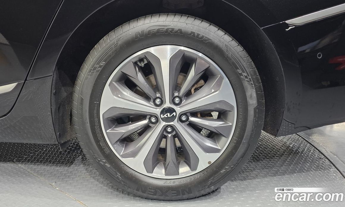 Kia K8 Hybrid фото 21