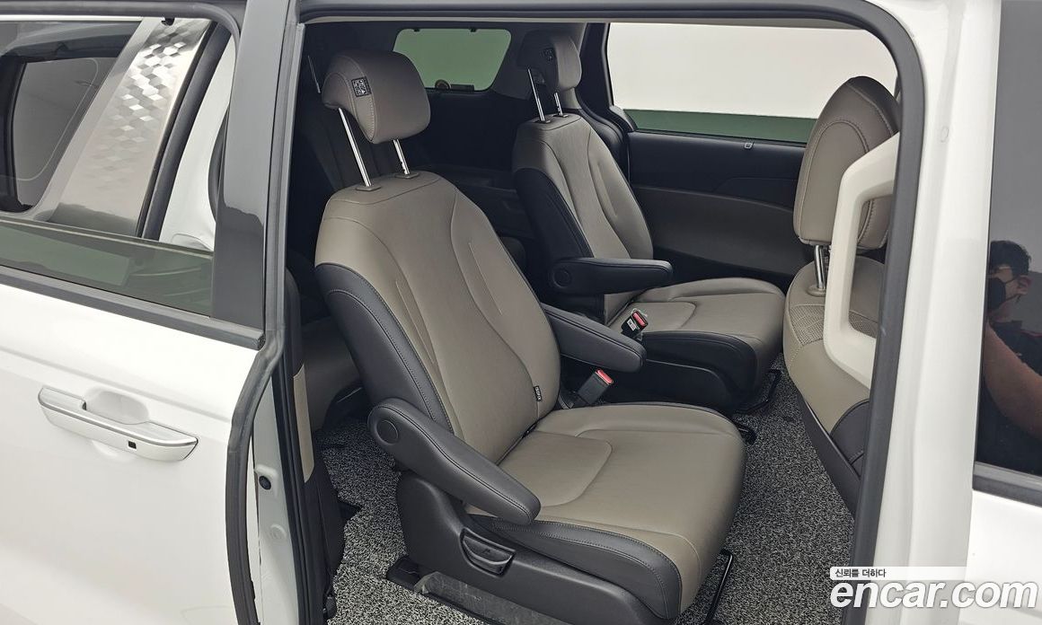 Kia Carnival 4th Gen Restyling фото 12