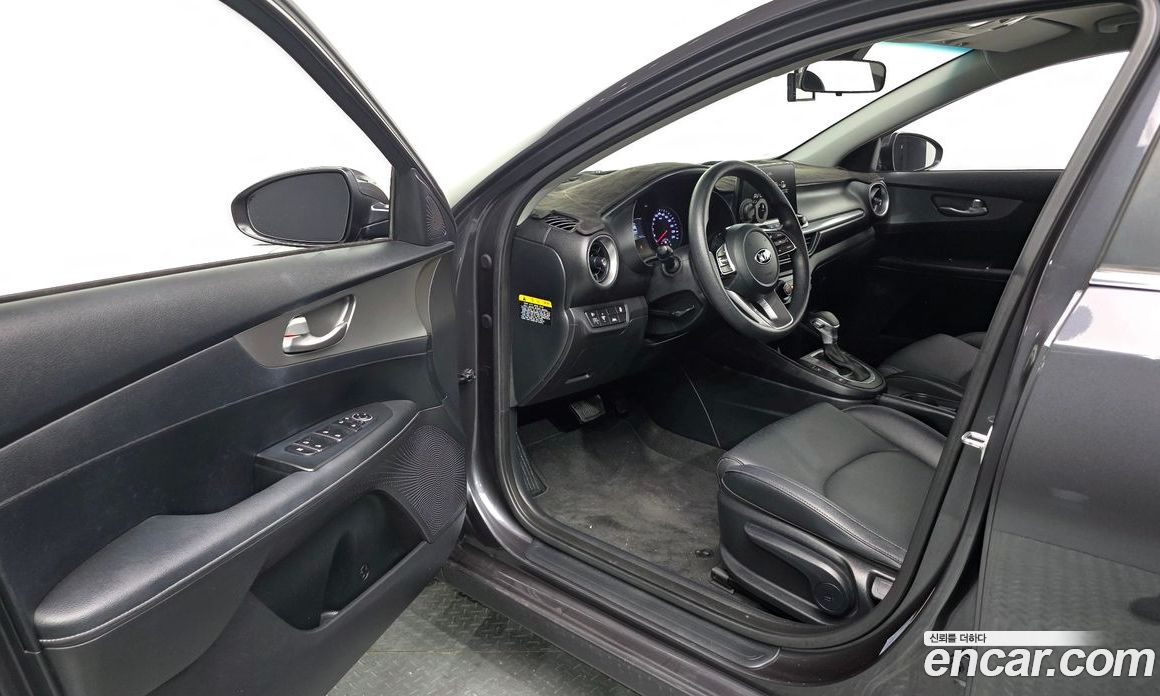 Kia K3 2nd Gen фото 10