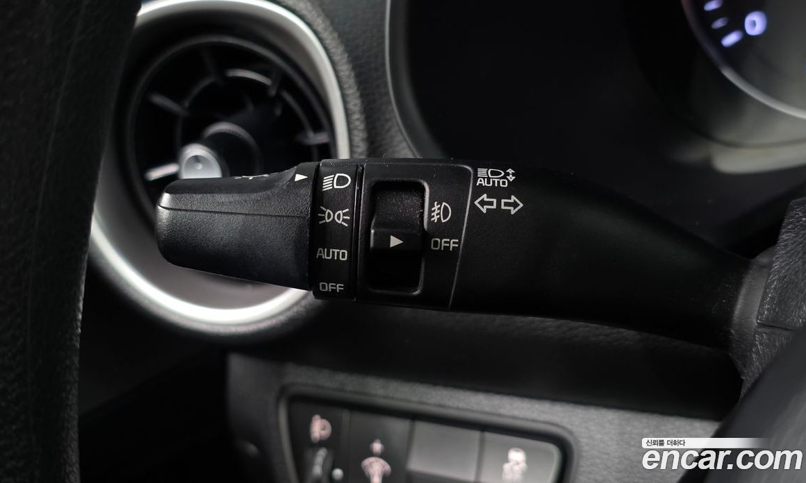 Kia K3 2nd Gen фото 28