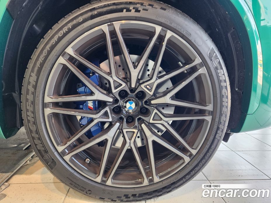 BMW X5M (G05) фото 5