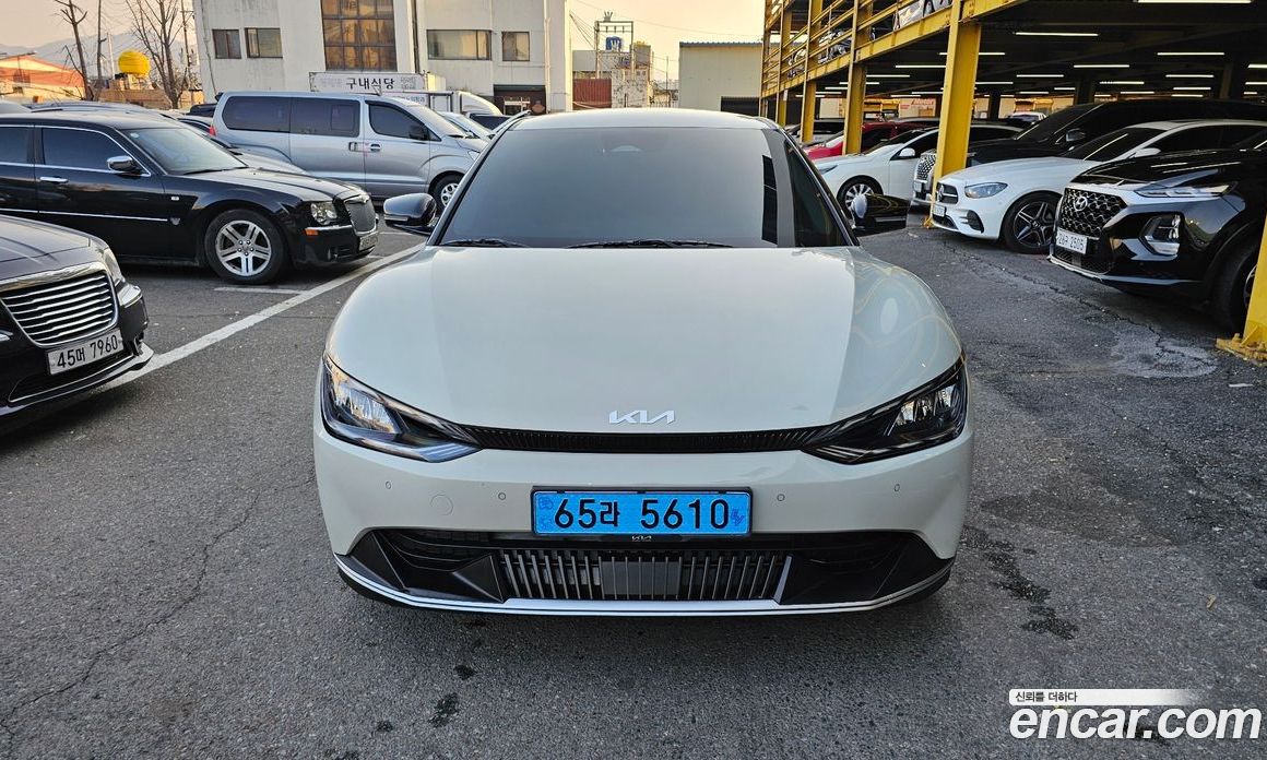 Kia EV6 фото 2