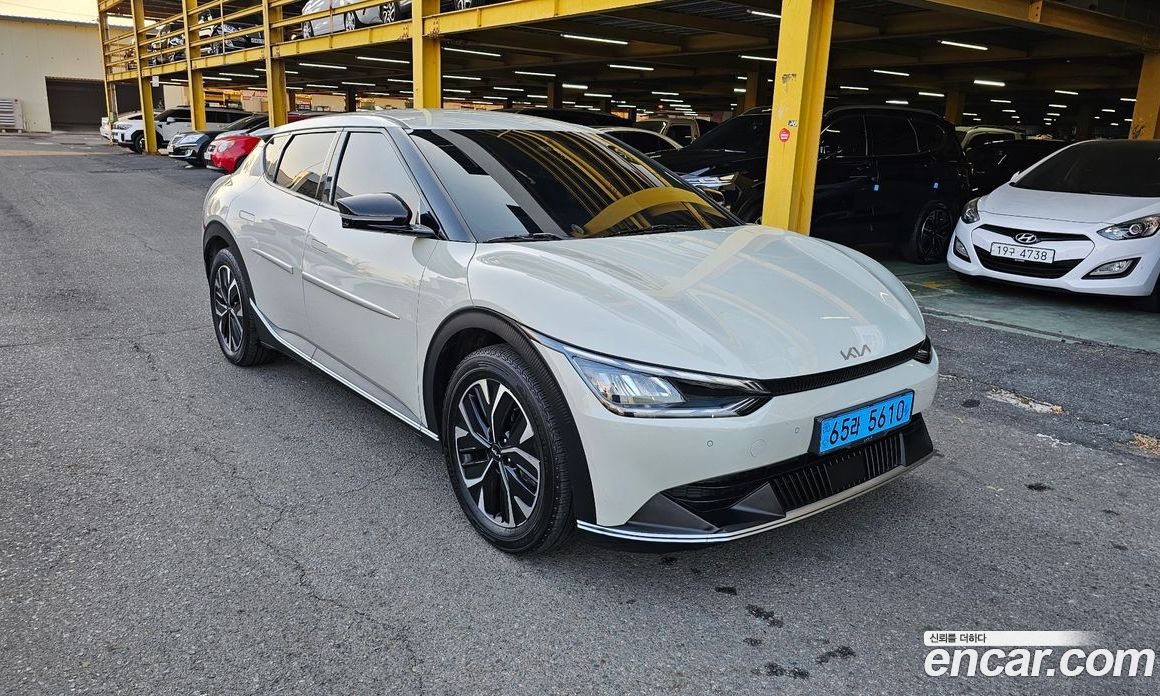 Kia EV6 фото 3