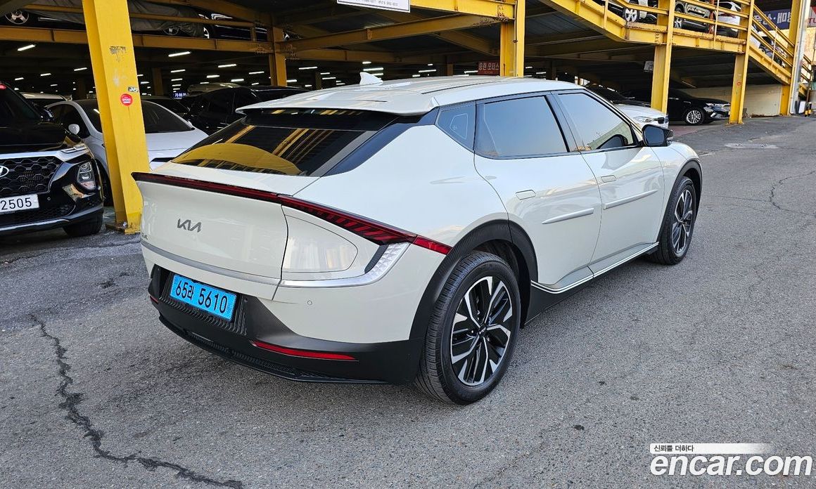 Kia EV6 фото 4