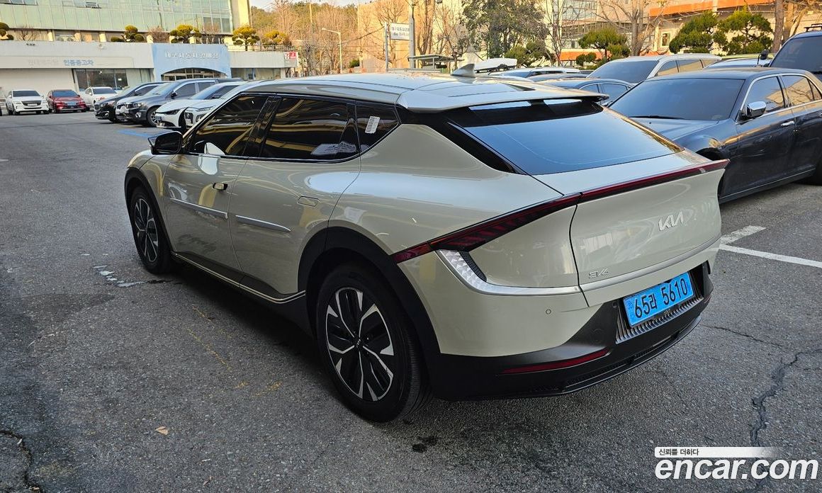 Kia EV6 фото 6