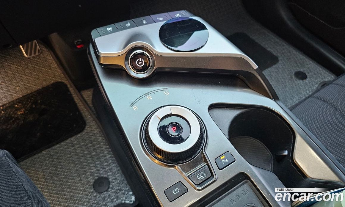 Kia EV6 фото 14