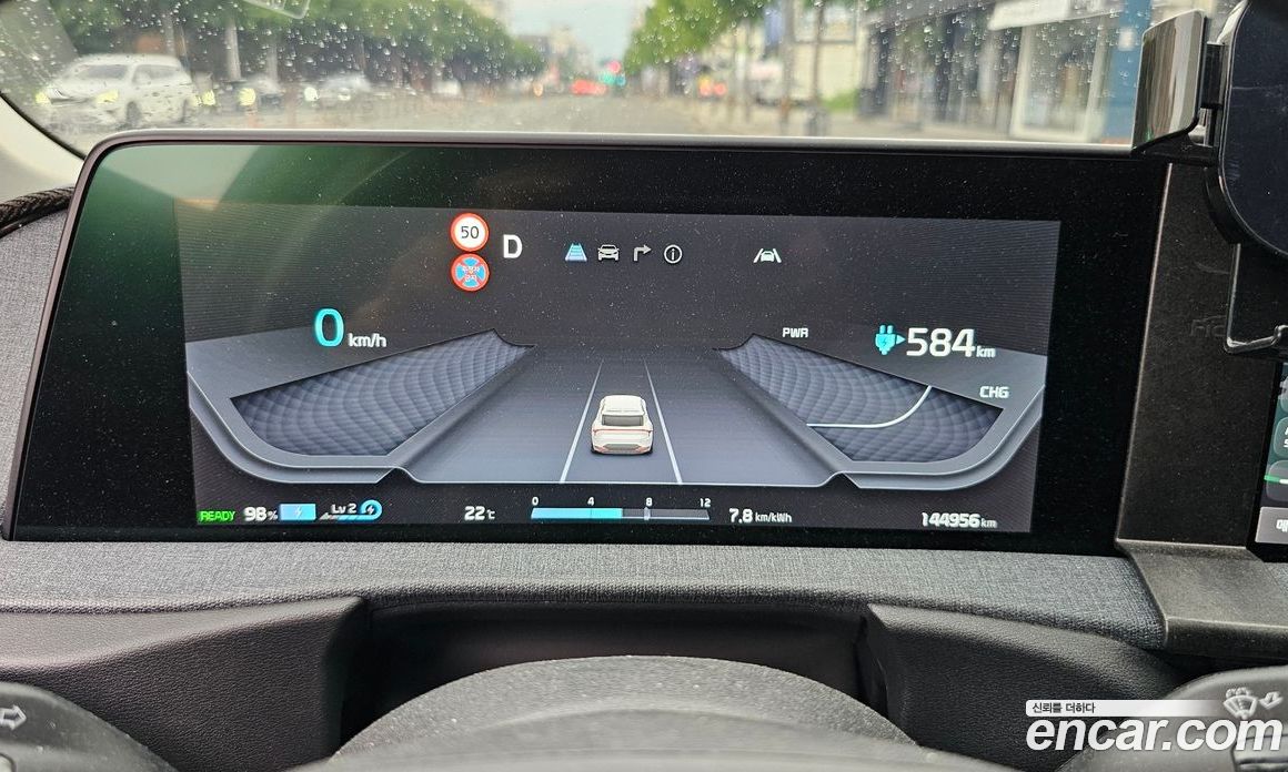 Kia EV6 фото 16
