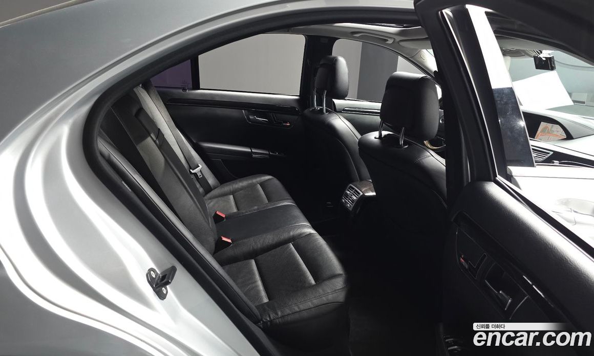 Mercedes-Benz S-Class W221 фото 12