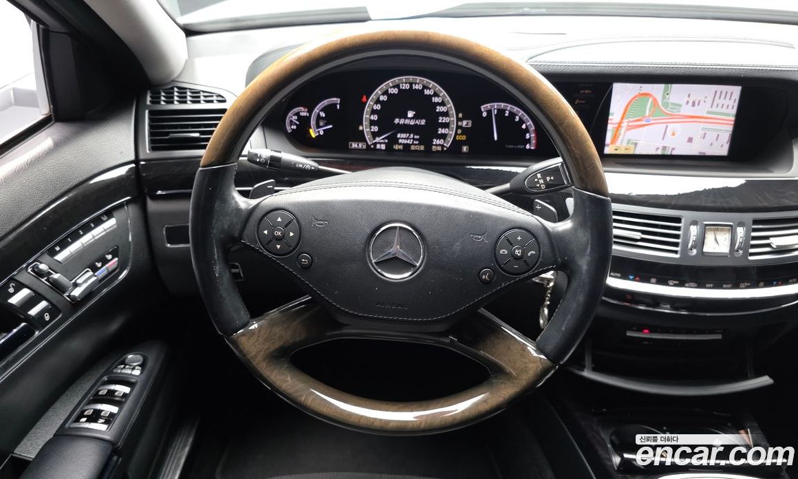 Mercedes-Benz S-Class W221 фото 13