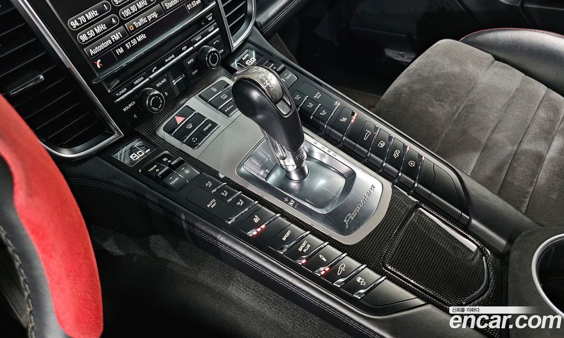 Porsche Panamera фото 9