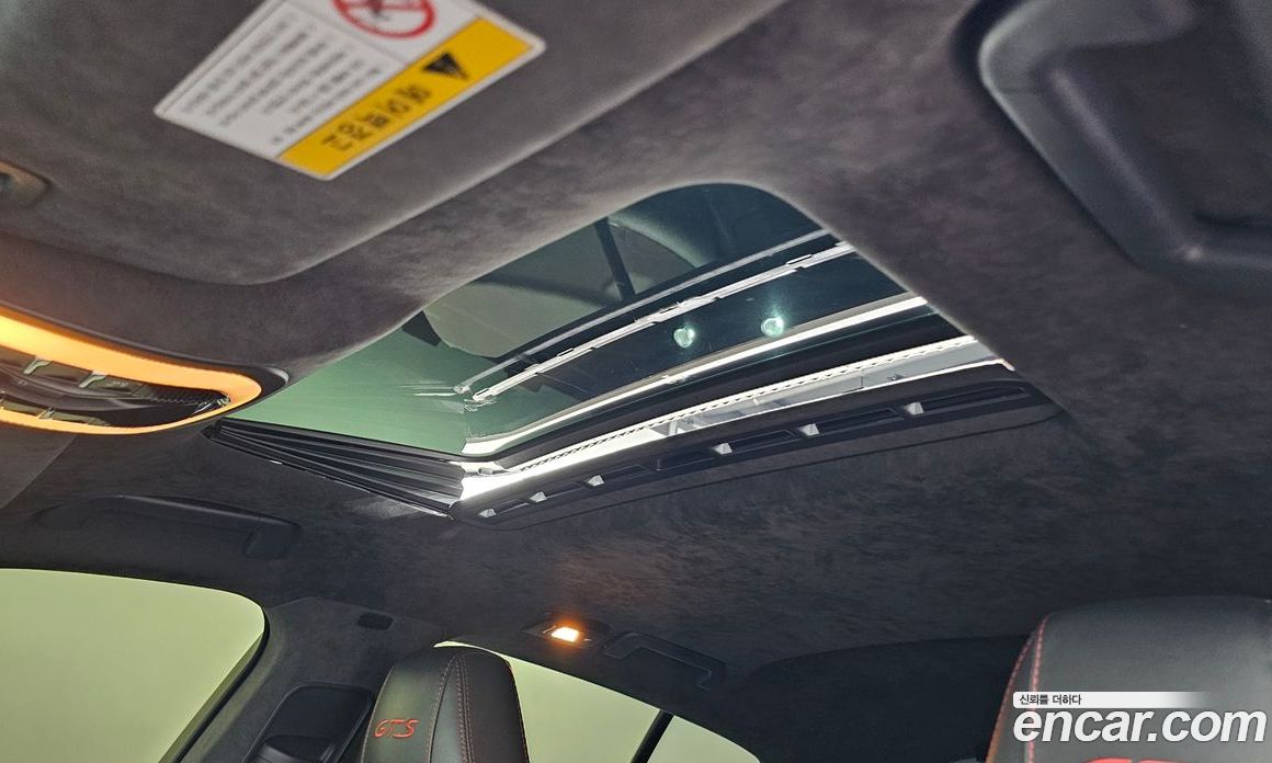 Porsche Panamera фото 16