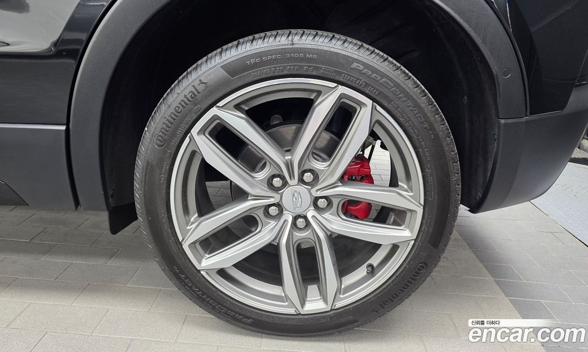 Cadillac XT4 фото 21