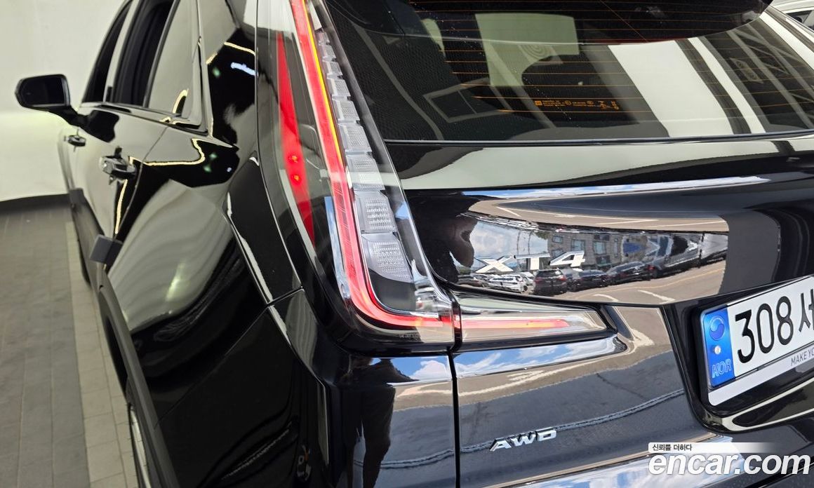 Cadillac XT4 фото 23