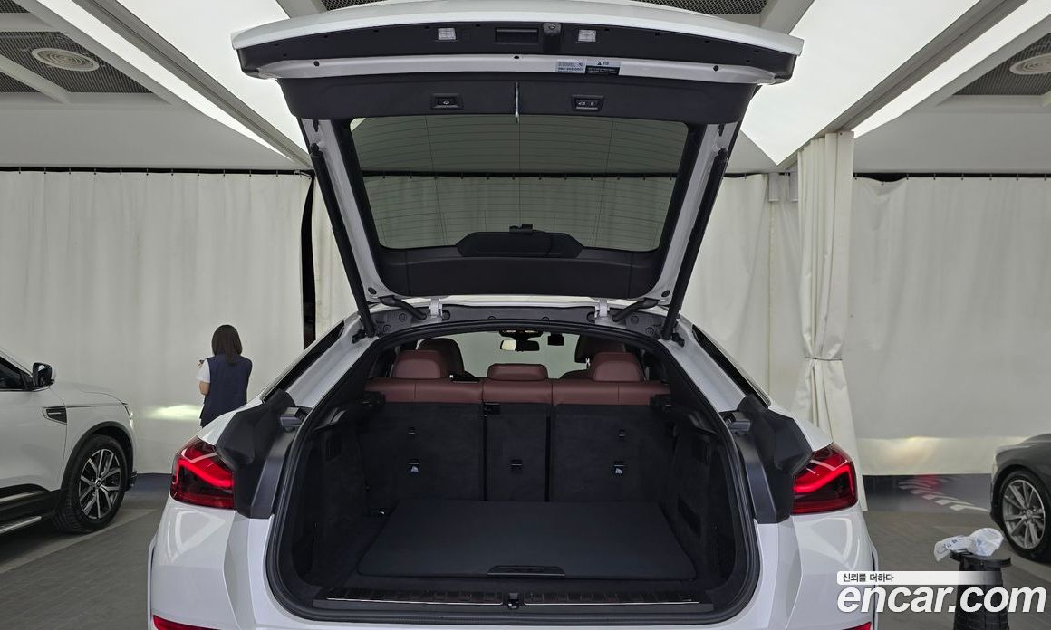 BMW X6 (G06) фото 20