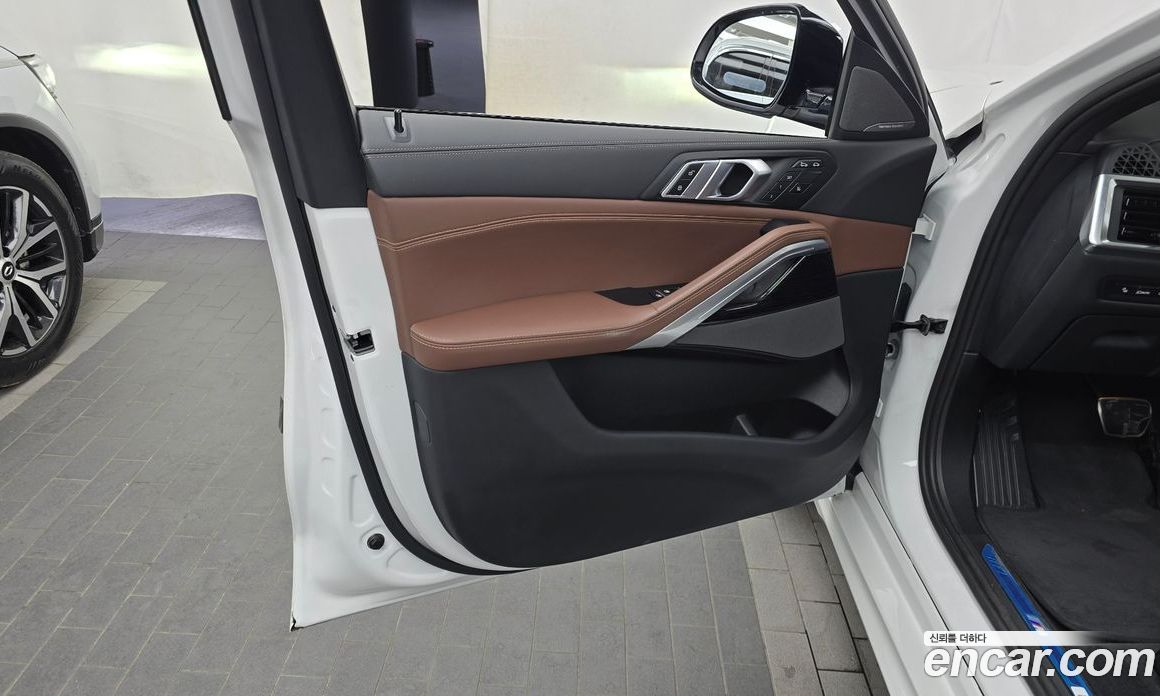 BMW X6 (G06) фото 24