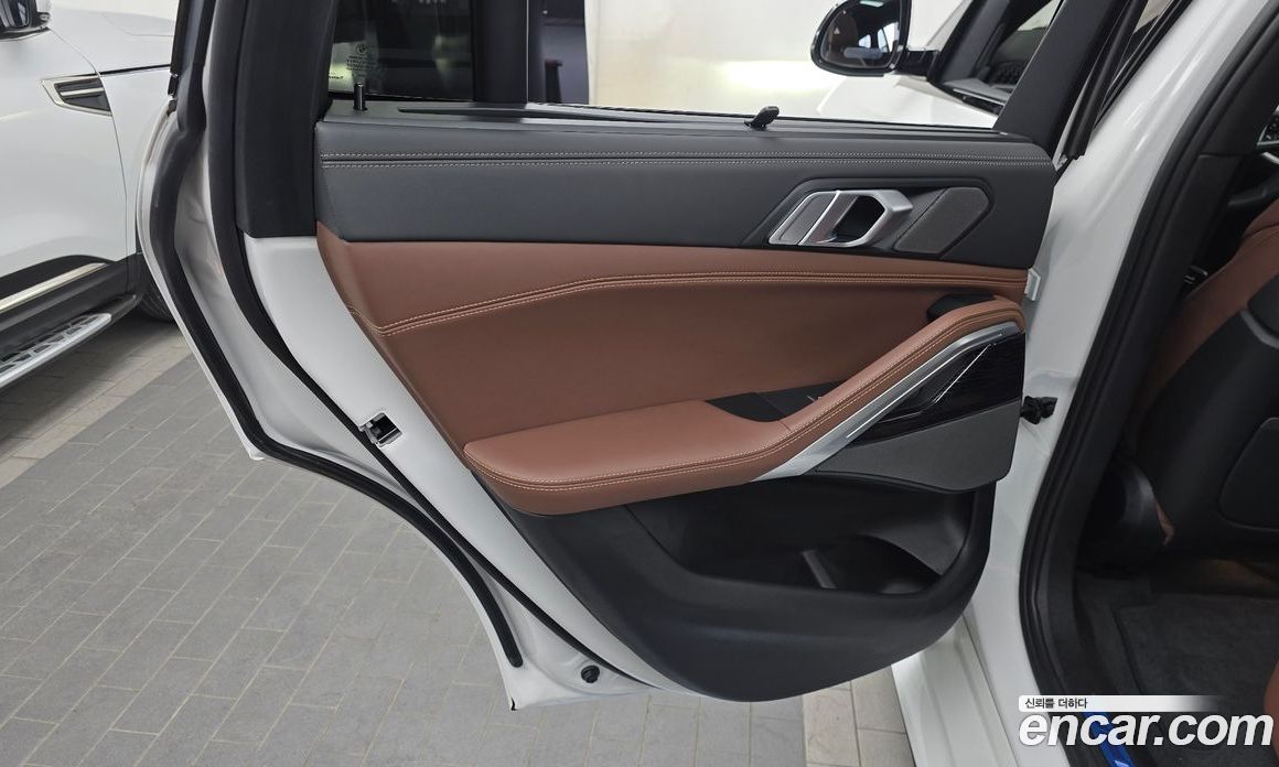 BMW X6 (G06) фото 25