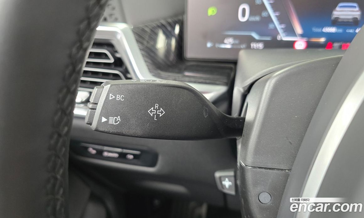 BMW X6 (G06) фото 29