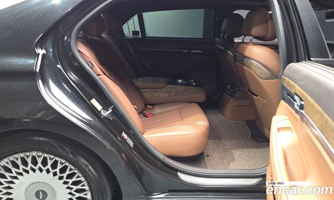 Genesis G90 фото 11