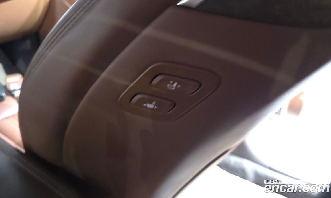 Genesis G90 фото 17
