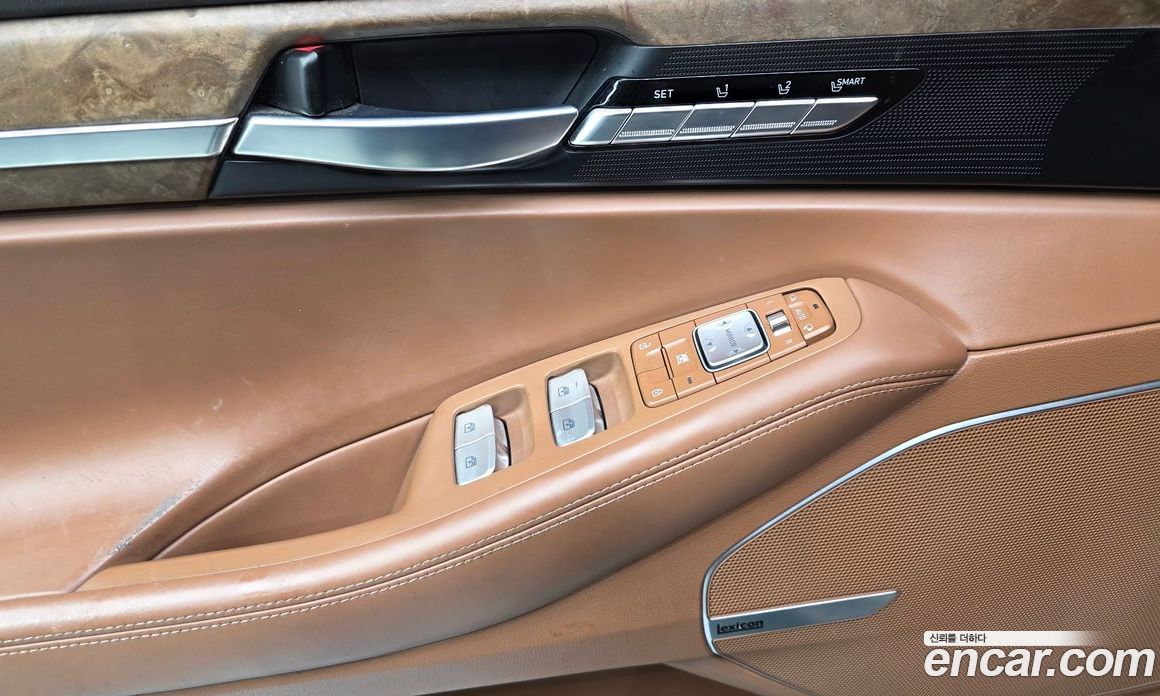 Genesis G90 фото 27