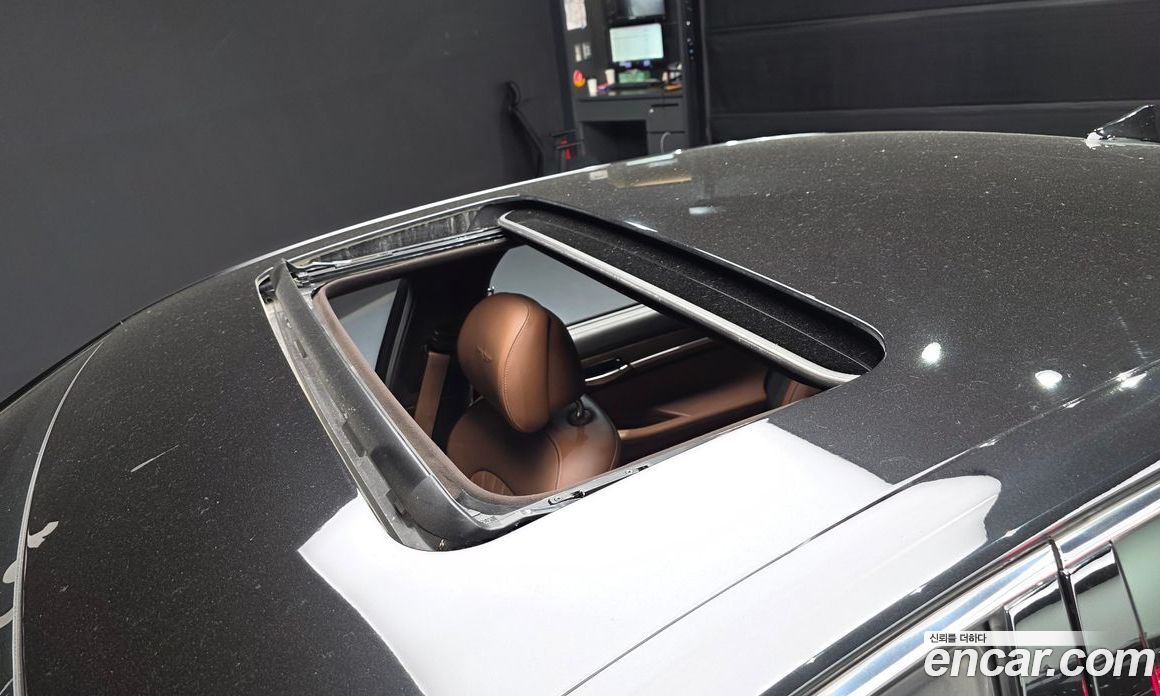 Genesis G90 фото 28