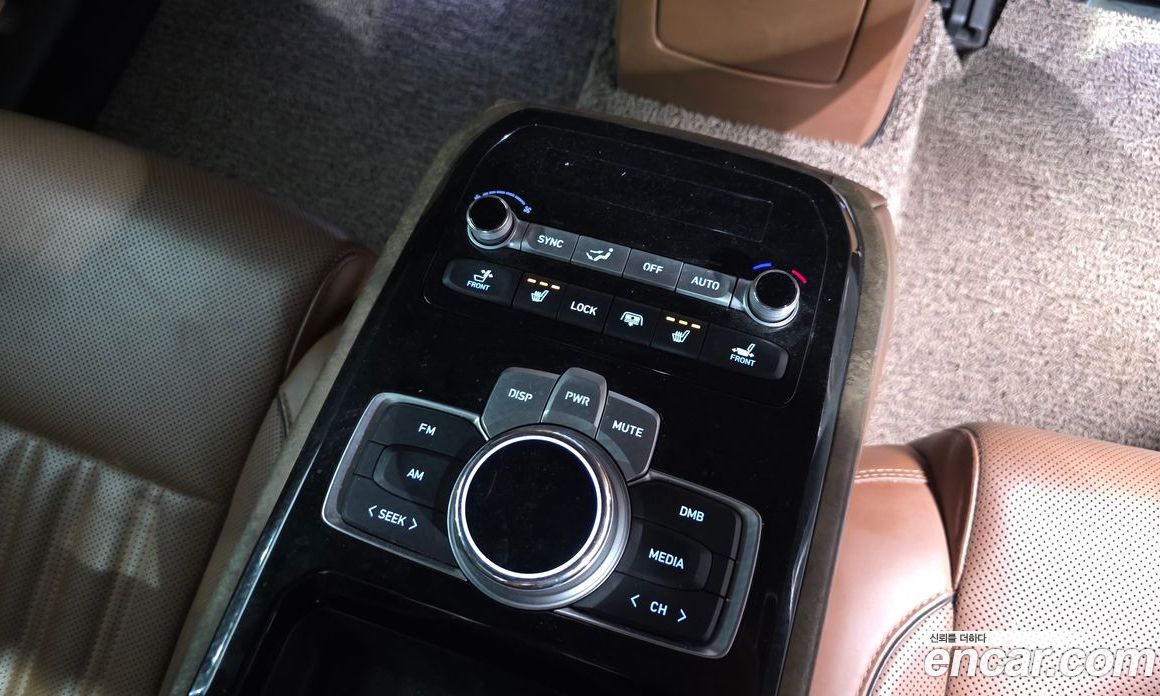 Genesis G90 фото 29