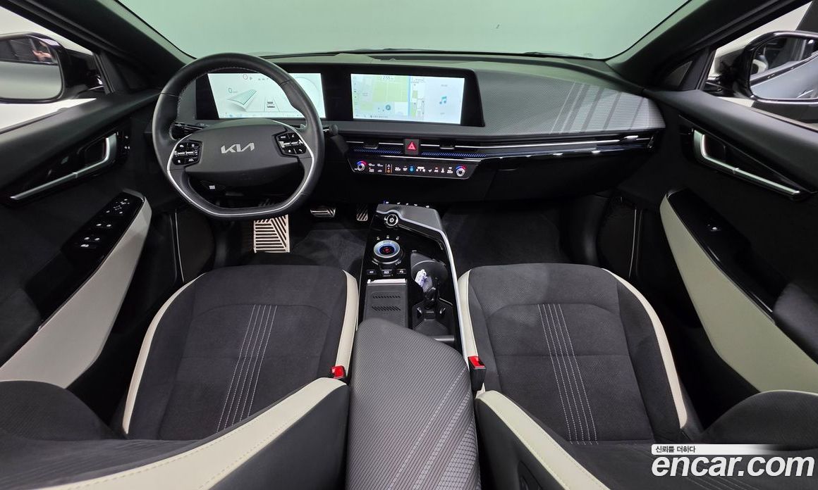 Kia EV6 фото 7