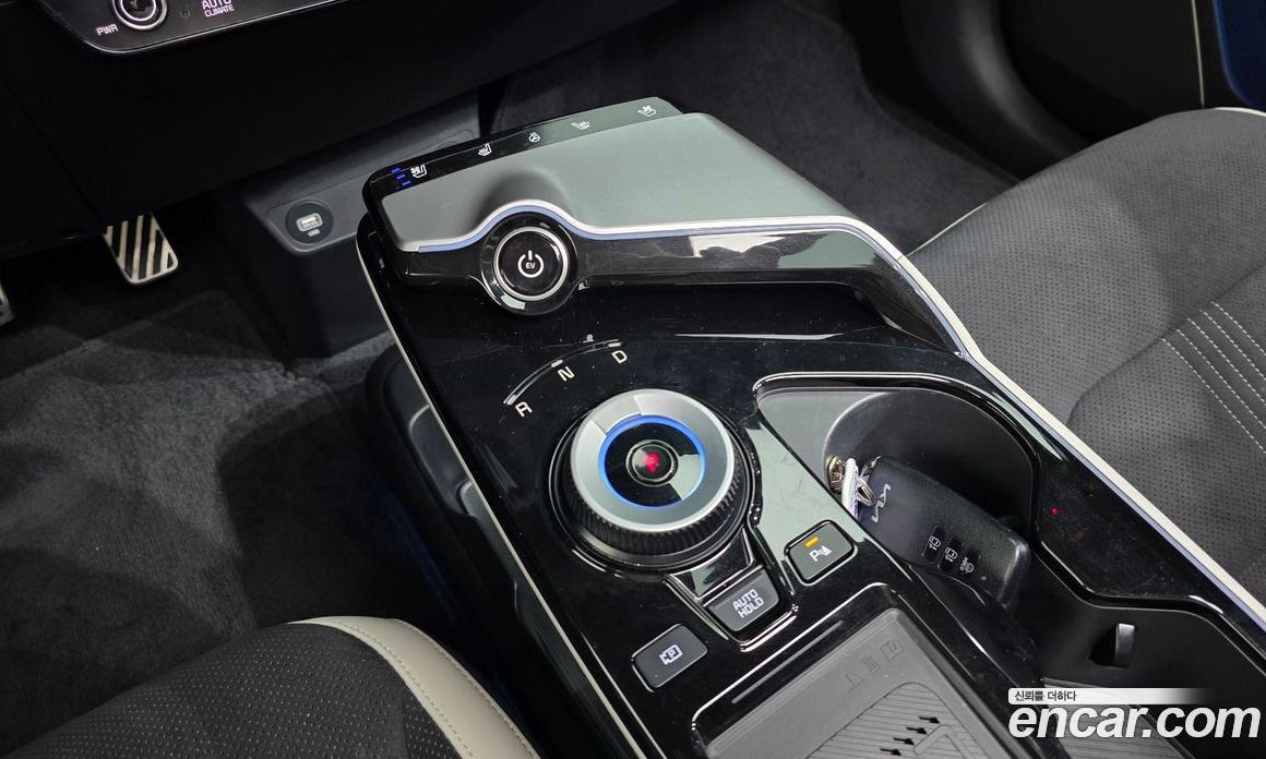 Kia EV6 фото 9
