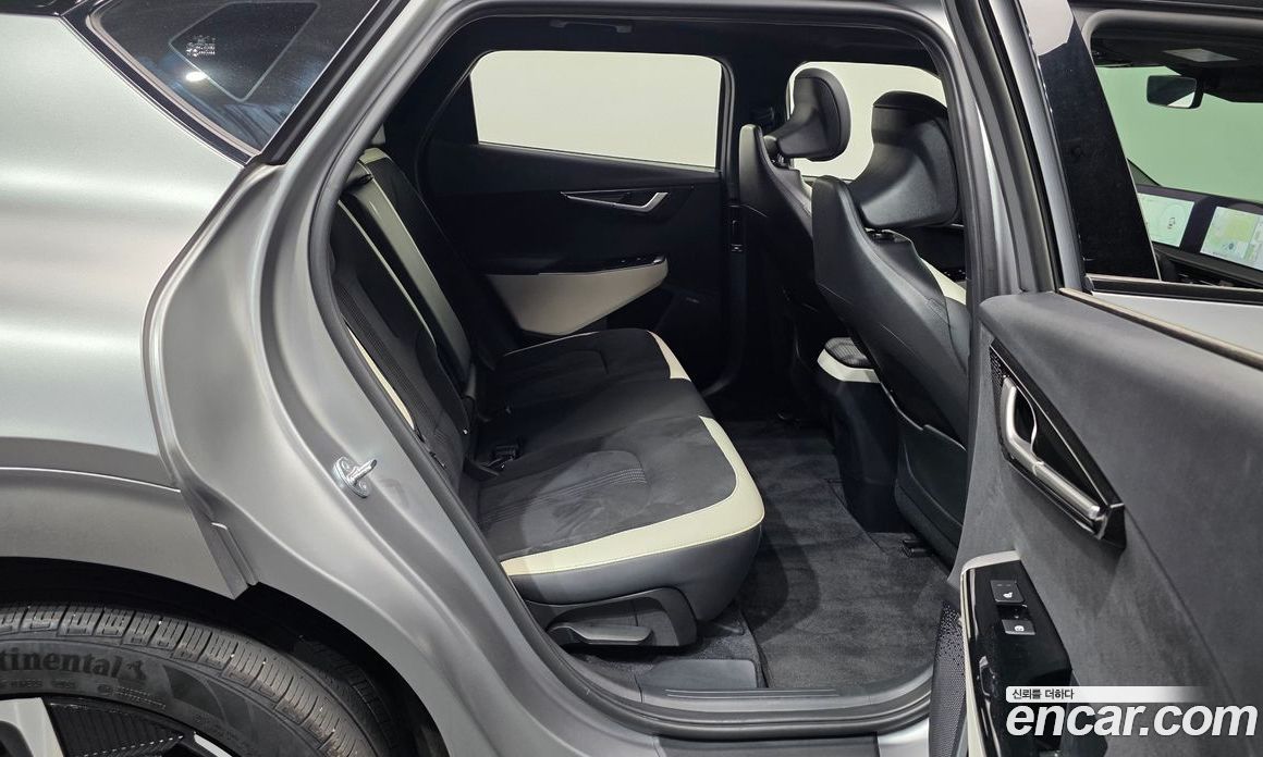 Kia EV6 фото 12