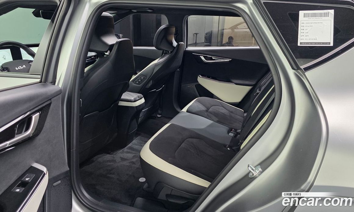 Kia EV6 фото 26