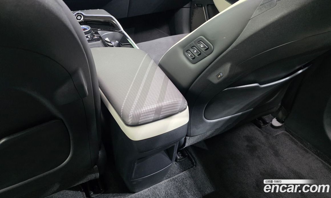 Kia EV6 фото 33