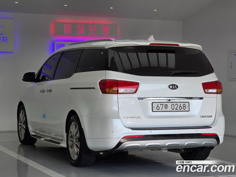 Kia Carnival 3rd Gen фото 19
