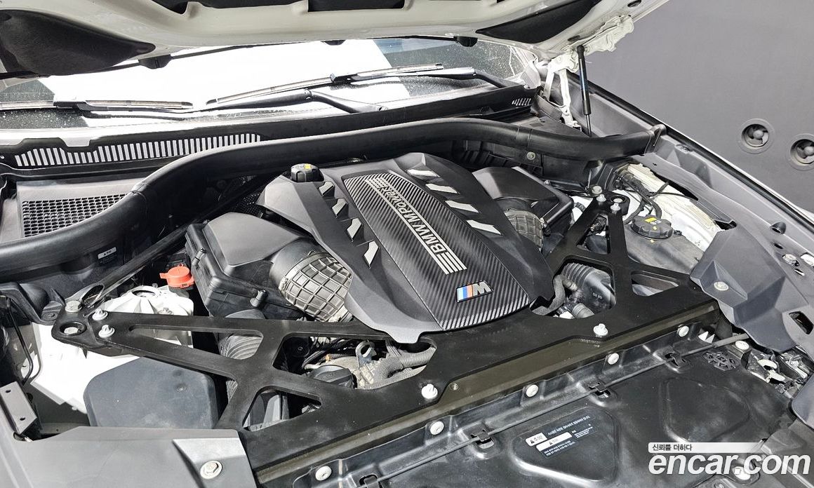 BMW X5M (G05) фото 6