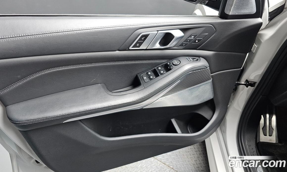 BMW X5M (G05) фото 24