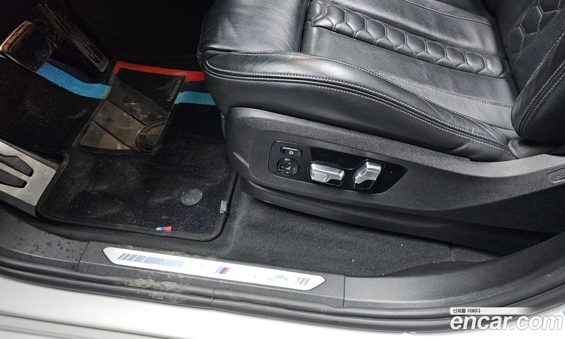 BMW X5M (G05) фото 32