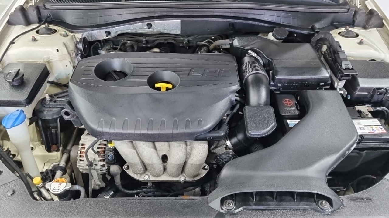 Kia K5 2nd Gen фото 6