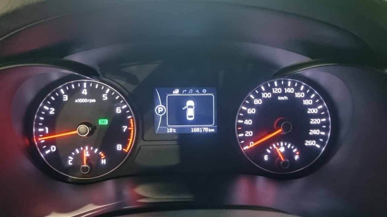 Kia K5 2nd Gen фото 8