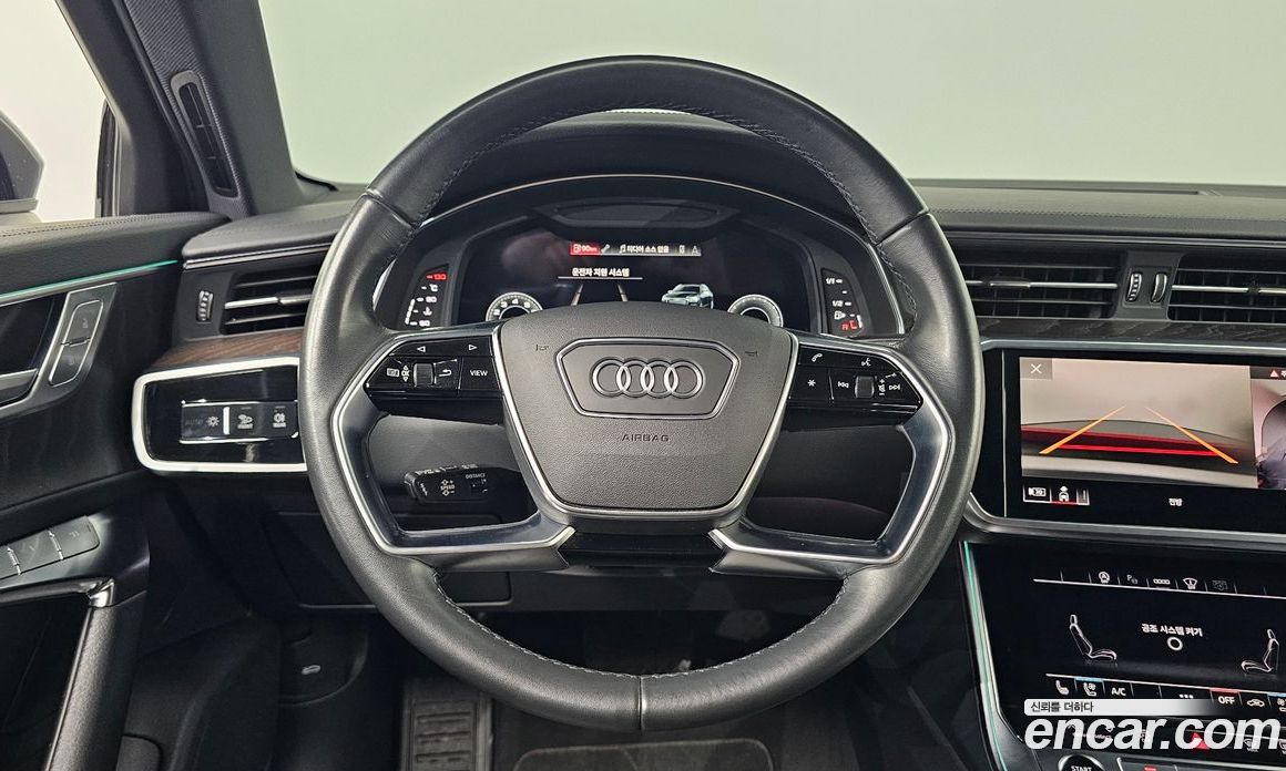 Audi A6 (C8) фото 13