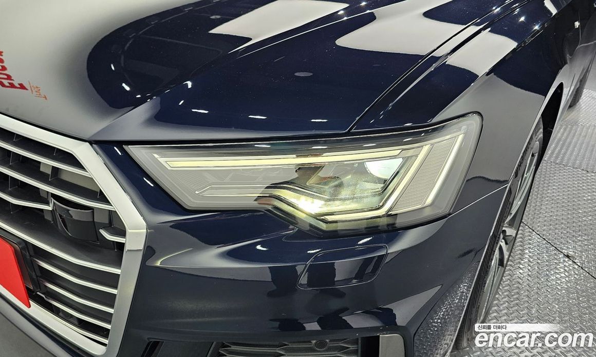 Audi A6 (C8) фото 22