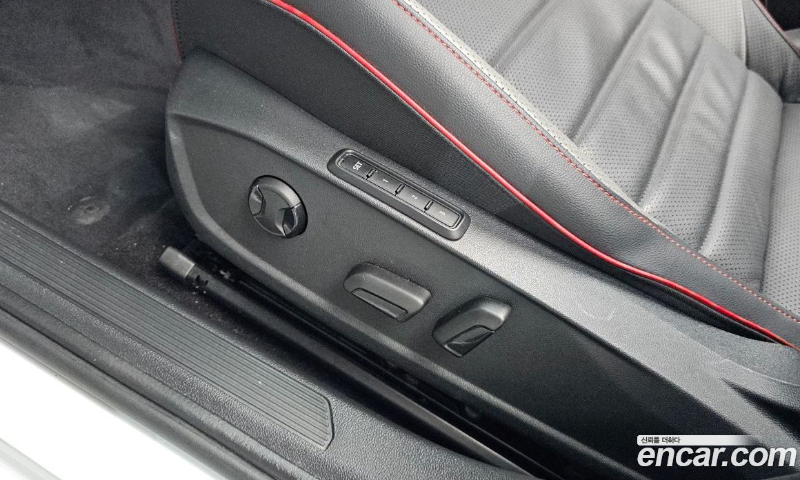 Volkswagen Golf 8th Gen фото 27