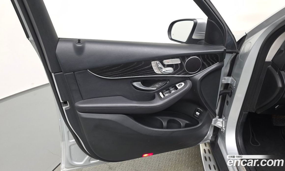Mercedes-Benz GLC-Class X253 фото 24