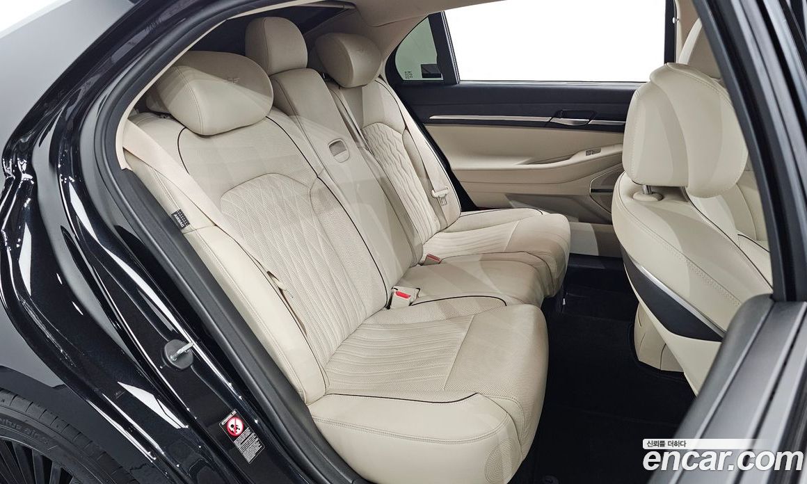 Genesis G90 фото 11