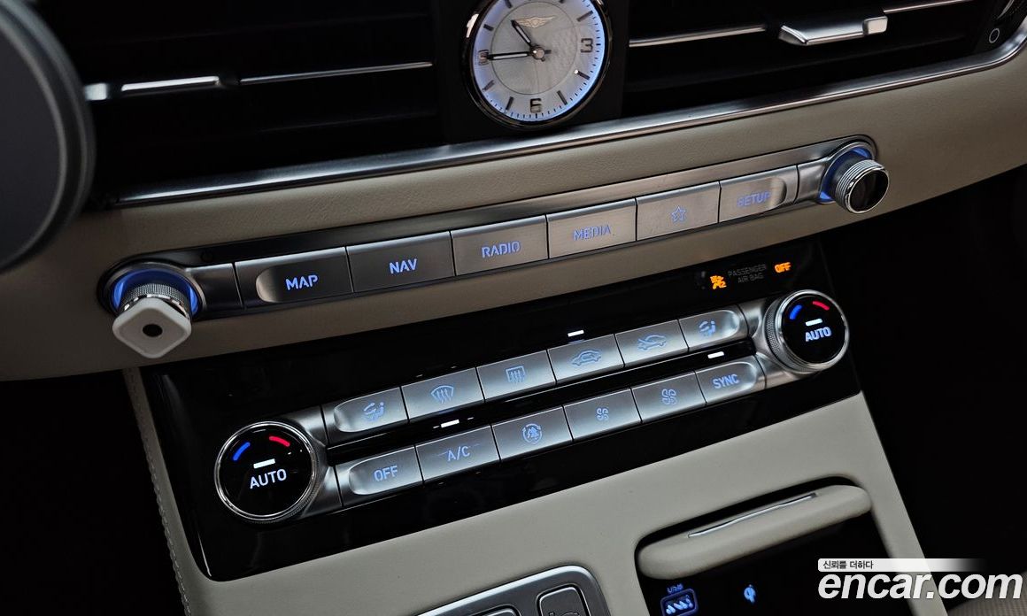 Genesis G90 фото 20