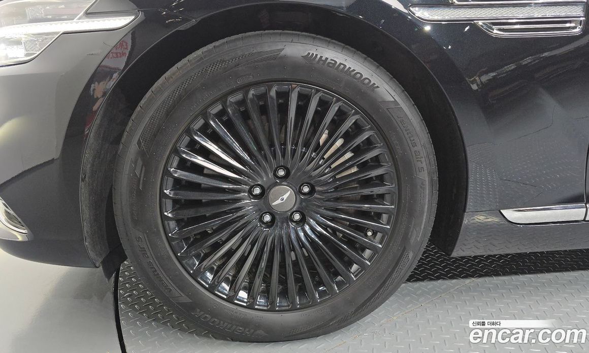 Genesis G90 фото 21