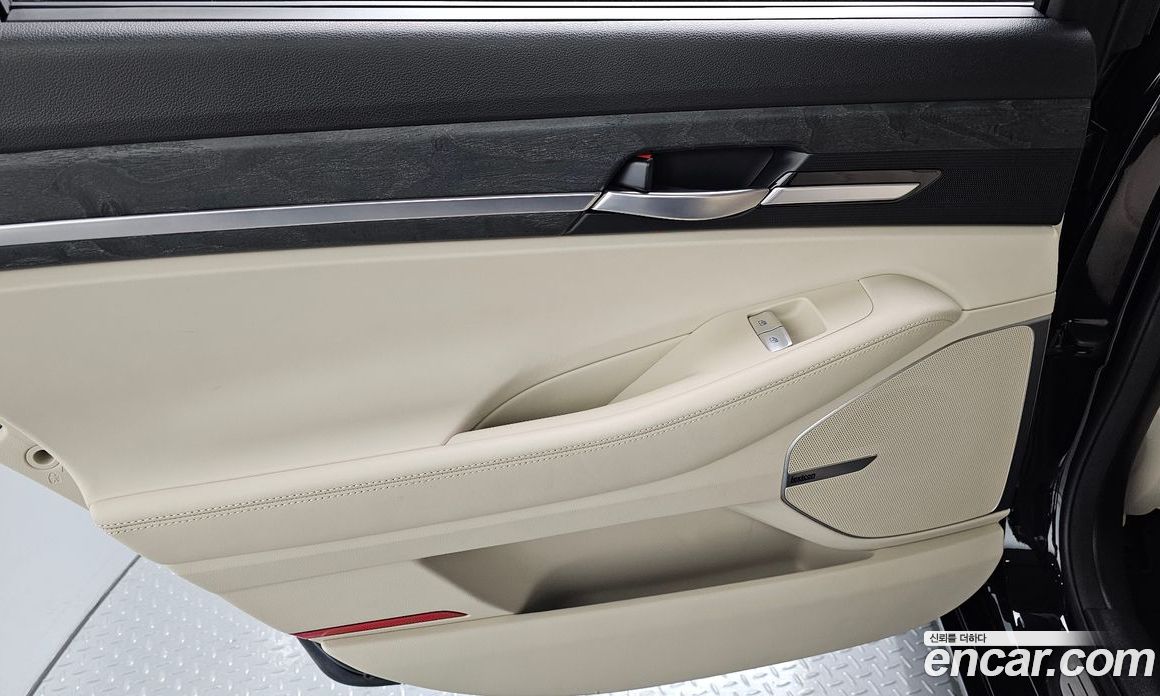 Genesis G90 фото 25